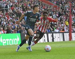 Martinelli vs Walker-Peters: A Premier League Battle at St Marys Stadium - Arsenal vs Southampton, 2021-22