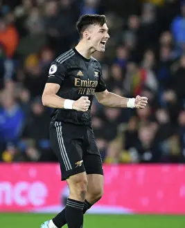 Martinelli's Fourth Goal: Arsenal Celebrates at Brighton's American Express Community Stadium