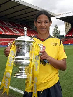 Arsenal Ladies v Charlton - FA Cup Final 2006-07 Collection: Mary Phillip (Arsenal) with the FA Cup Trophy