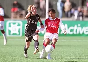 Images Dated 23rd April 2007: Mary Phillip (Arsenal) Ramona Bachman (Umea)