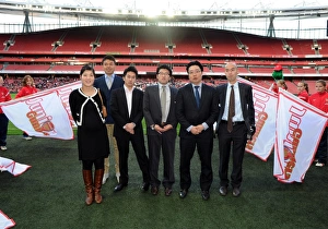 Arsenal Ladies v Chelsea LFC Collection: Match sponsors. Arsenal Ladies 3: 1 Chelsea Ladies. FA Womens Super League