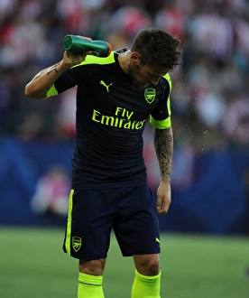 Mathieu Debuchy in Action: Arsenal vs Chivas, 2016-17 Pre-Season Friendly