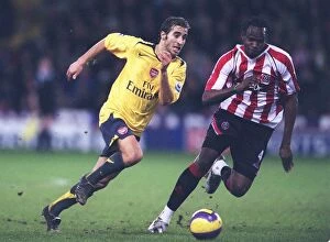 Images Dated 2nd January 2007: Mathieu Flamini (Arsenal) Claude Davis (Sheff Utd)