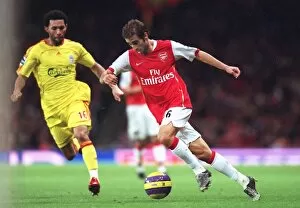 Arsenal v Liverpool 2006-07 Collection: Mathieu Flamini (Arsenal) Jermaine Pennant (Liverpool)