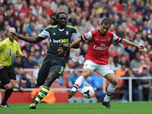 Mathieu Flamini (Arsenal) Kenwyne Jones (Stoke). Arsenal 3:1 Stoke City Mathieu Flamini (Arsenal) Kenwyne Jones (Stoke). Arsenal 3:1 Stoke City