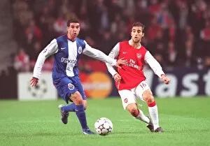 Porto v Arsenal 2006-07 Collection: Mathieu Flamini (Arsenal) Lisandro Lopez (Porto)