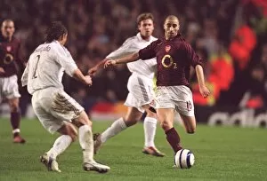 Images Dated 9th March 2006: Mathieu Flamini (Arsenal) Michel Salgado (Real Madrid)