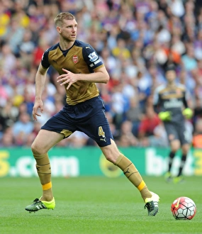 Crystal Palace V Arsenal 2015-16 Prints: Per Mertesacker in Action: Arsenal vs. Crystal Palace (2015-16)