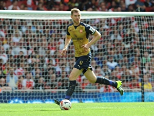 Arsenal V Olympique Lyonnais - Emirates Cup 2015/16 Prints: Per Mertesacker in Action: Arsenal vs Lyonnais, Emirates Cup 2015/16