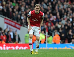 Per Mertesacker in Action: Arsenal vs Manchester United, 1:1 Draw, Barclays Premier League, Emirates Stadium, 2013
