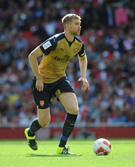 Arsenal V Olympique Lyonnais - Emirates Cup 2015/16 Prints: Per Mertesacker in Action: Arsenal vs Olympique Lyonnais, Emirates Cup 2015/16