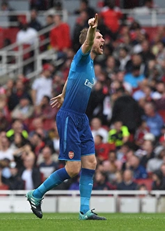 Arsenal V Benfica - Emirates Cup 2017-18 Prints: Per Mertesacker in Action: Arsenal vs SL Benfica, Emirates Cup 2017-18
