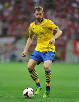 Uwara Red Diamonds V Arsenal 2013-14 Prints: Per Mertesacker in Action: Arsenal vs Urawa Red Diamonds (2013, Japan)