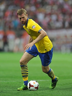 Uwara Red Diamonds V Arsenal 2013-14 Prints: Per Mertesacker in Action: Arsenal vs Urawa Red Diamonds, Japan 2013