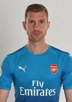 Arsenal 1st Team Photocall 2017-18 Prints: Per Mertesacker at Arsenal 2017-18 Team Photocall
