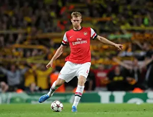 Per Mertesacker (Arsenal). Arsenal 1: 2 Borussia Dortmund. UEFA Champions League. Group F