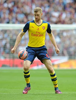 Per Mertesacker (Arsenal). Arsenal 4: 0 Aston Villa. FA Cup Final. Wembley Stadium, 30 / 5 / 15