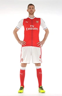 Per Mertesacker at Arsenal's 2016-17 Photocall