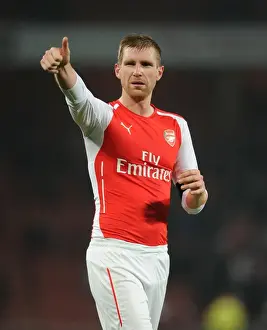 Per Mertesacker's FA Cup Victory Thumbs-Up: Arsenal v Hull City (2014-15)