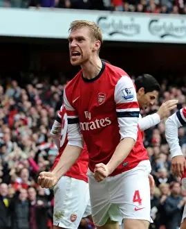 Per Mertesacker's Stunner: Arsenal's Thrilling 5-2 Victory Over Tottenham (2012-13)
