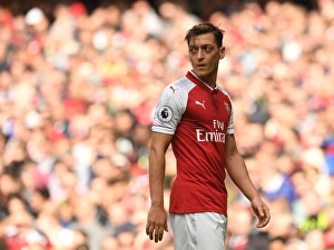 Arsenal V AFC Bournemouth 2017-18 Prints: Mesut Ozil: In Action for Arsenal vs AFC Bournemouth, Premier League 2017-18