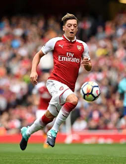 Arsenal V AFC Bournemouth 2017-18 Prints: Mesut Ozil in Action: Arsenal vs AFC Bournemouth, Premier League 2017-18