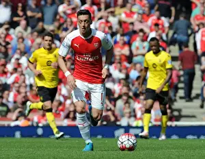 Mesut Ozil in Action: Arsenal vs. Aston Villa (Premier League 2015-16)
