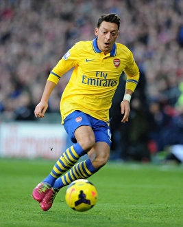 Mesut Ozil in Action: Arsenal vs. Cardiff City, Premier League 2013-14