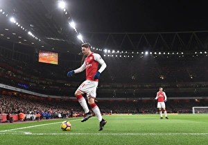 Mesut Ozil in Action: Arsenal vs. Chelsea, Premier League 2017-18