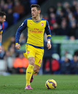 Mesut Ozil in Action: Arsenal vs. Crystal Palace, Premier League 2014-15