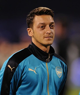 Mesut Ozil in Action: Arsenal vs. Dinamo Zagreb, UEFA Champions League, 2015
