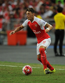 Mesut Ozil in Action: Arsenal vs. Everton, 2015-16 Asia Trophy, Singapore