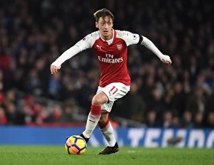 Images Dated 29th November 2017: Mesut Ozil in Action: Arsenal vs Huddersfield Town, Premier League 2017-18