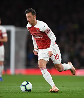 Mesut Ozil in Action: Arsenal vs Leicester City, Premier League 2018-19