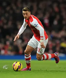 Arsenal V Leicester City 2014-15 Prints: Mesut Ozil in Action: Arsenal vs. Leicester City (2014-15)