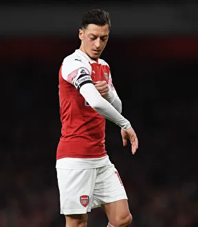 Mesut Ozil in Action: Arsenal vs. Liverpool, Premier League 2018-19