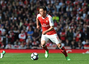 Arsenal V Manchester City 2016-17 Prints: Mesut Ozil in Action: Arsenal vs Manchester City, Premier League 2016-17