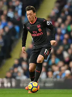 Manchester City V Arsenal 2017-18 Prints: Mesut Ozil in Action: Arsenal vs. Manchester City (2017-18)
