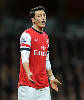 Mesut Ozil in Action: Arsenal vs Manchester United, Premier League 2013-14