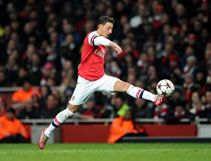Mesut Ozil in Action: Arsenal vs. Marseille, UEFA Champions League (2013-14)