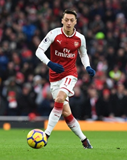 Mesut Ozil in Action: Arsenal vs Newcastle United, Premier League 2017-18