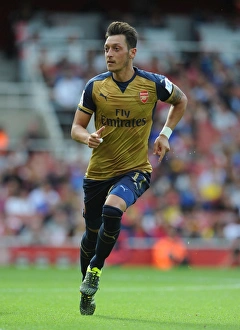 Arsenal V Olympique Lyonnais - Emirates Cup 2015/16 Prints: Mesut Ozil in Action: Arsenal vs Olympique Lyonnais, Emirates Cup 2015/16