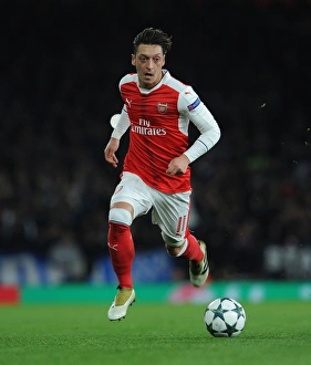 Arsenal V Paris Saint-Germain 2016-17 Prints: Mesut Ozil in Action: Arsenal vs Paris Saint-Germain, UEFA Champions League 2016-17