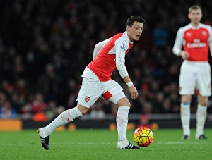 Arsenal Sunderland 2015-16 Prints: Mesut Ozil in Action: Arsenal vs. Sunderland, Premier League 2015-16