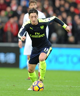 Mesut Ozil in Action: Arsenal vs Swansea City, Premier League 2016-17