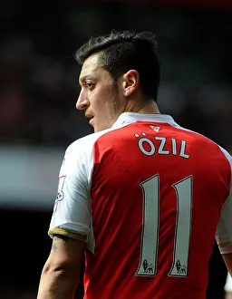 Mesut Ozil in Action: Arsenal vs. Watford, Premier League 2015-16