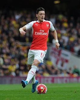 Mesut Ozil in Action: Arsenal vs. Watford, Premier League 2015-16