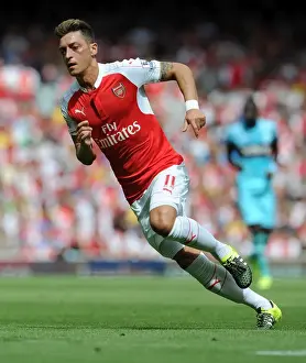 Arsenal V West Ham United 2015-16 Prints: Mesut Ozil in Action: Arsenal vs. West Ham United (2015-16)