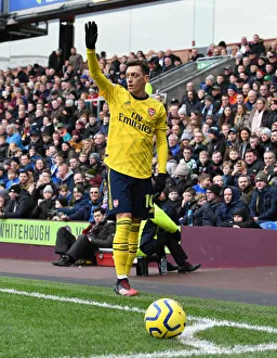 Mesut Ozil in Action: Burnley vs. Arsenal, Premier League 2019-2020