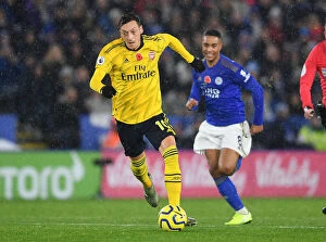 Images Dated 10th November 2019: Mesut Ozil in Action: Premier League Showdown - Leicester City vs. Arsenal (2019-20)